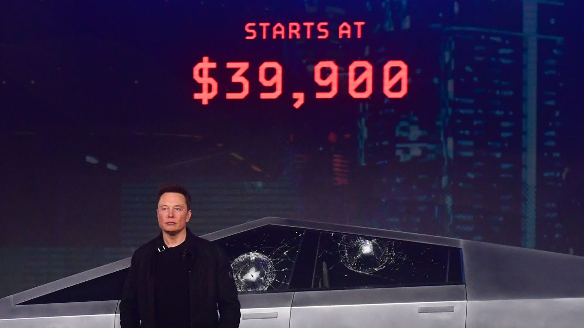 Elon Musk Explains Why The Cybertrucks Windows Broke Cnn