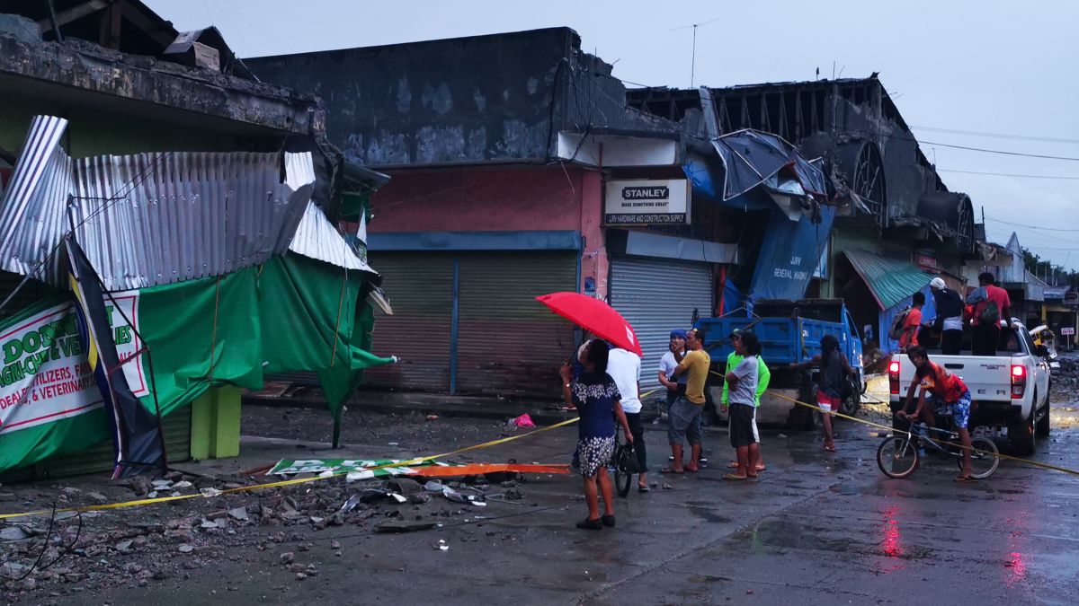 Philippines Earthquake 6 Year Old Girl Among 3 Killed Cnn