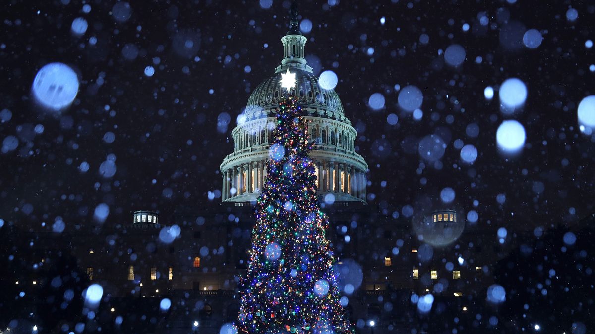 Federal Government Christmas Eve 2022 Christmas Eve 2019: Trump Gives Federal Workers The Day Off | Cnn Politics