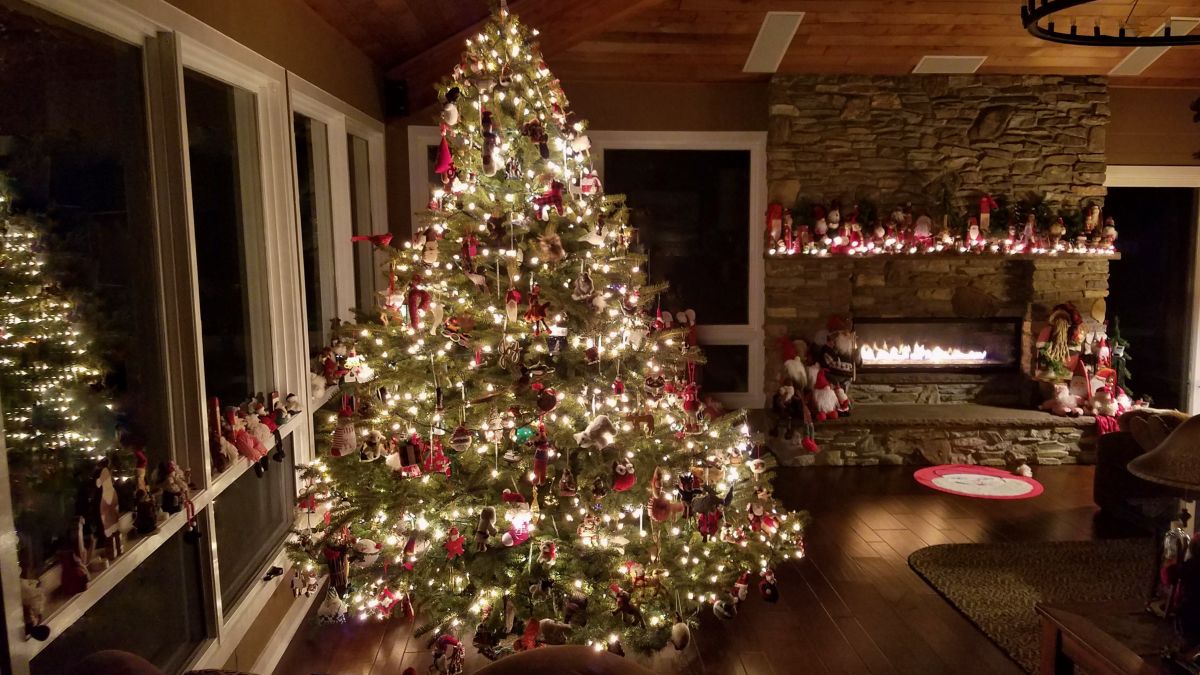 Christmas tree: How to recycle, repurpose, or dispose of it properly - CNN