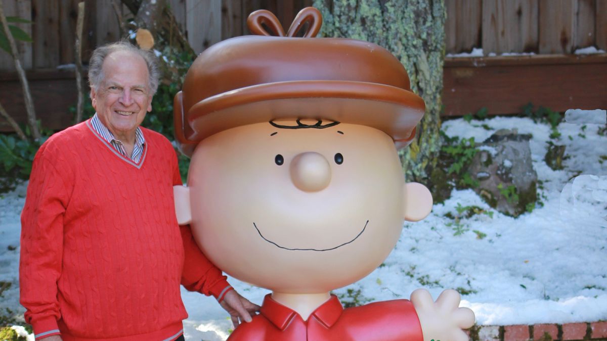 Lee Mendelson, producer of 'A Charlie Brown Christmas,' dies at 86 | CNN