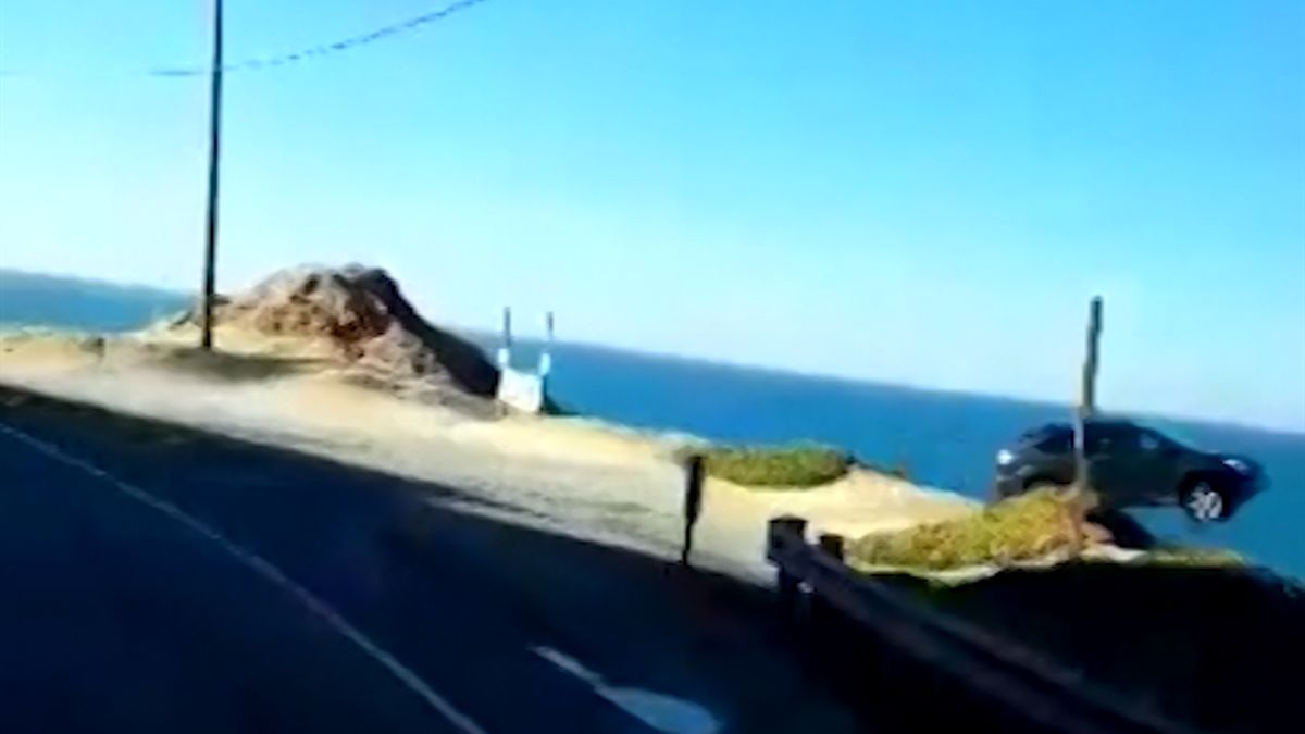 dashcam footage captures car driving off cliff cnn video dashcam footage captures car driving off cliff