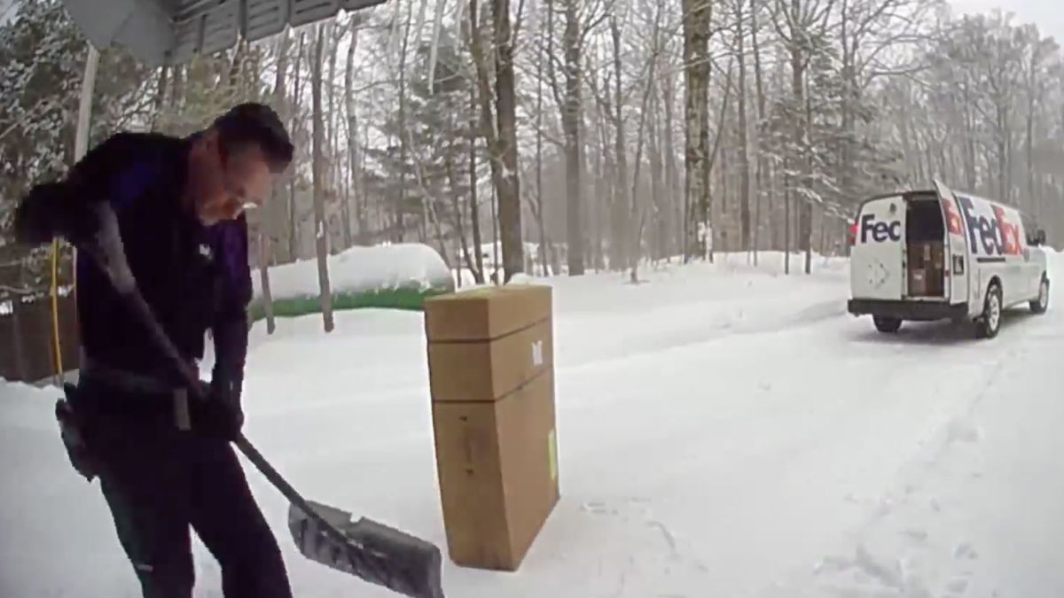 This Fedex Driver Delivered More Than A Customer S Package