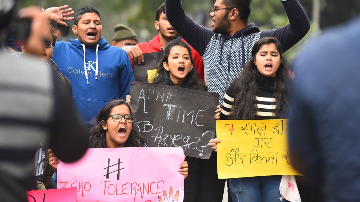 Indian Girl Gang Rape Mms Videos - Nirbhaya case: 7 years after bus rape and murder, attackers hanged in New  Delhi | CNN