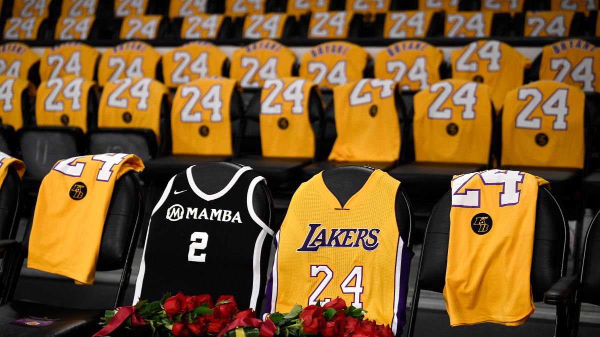 Los Angeles, United States. 31st Jan, 2020. The jerseys of late Lakers  legend Kobe Bryant (R) and his daughter Gianna are draped on the seats  where they last sat at Staples Center