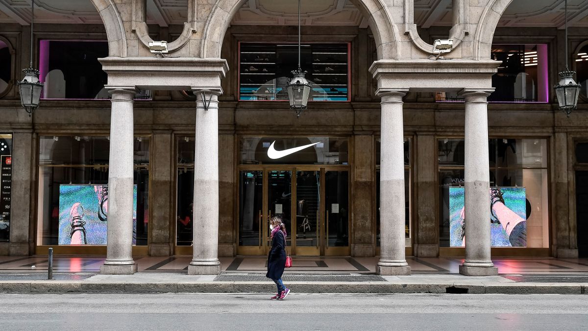 nike closed stores