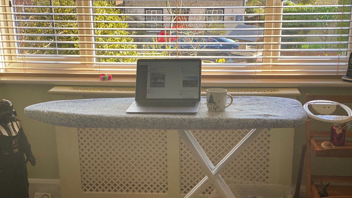 People Are Getting Creative With Their Work From Home Setups Cnn