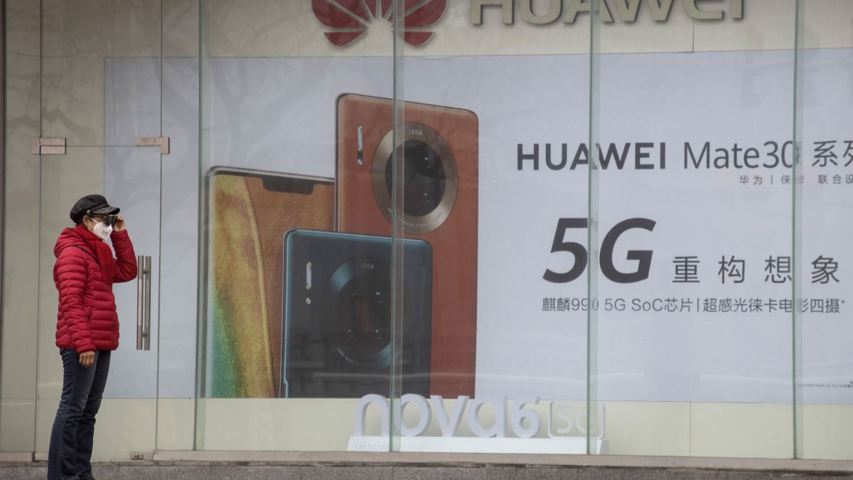 Desk Dining And Mandatory Health Checks How Huawei Is Returning