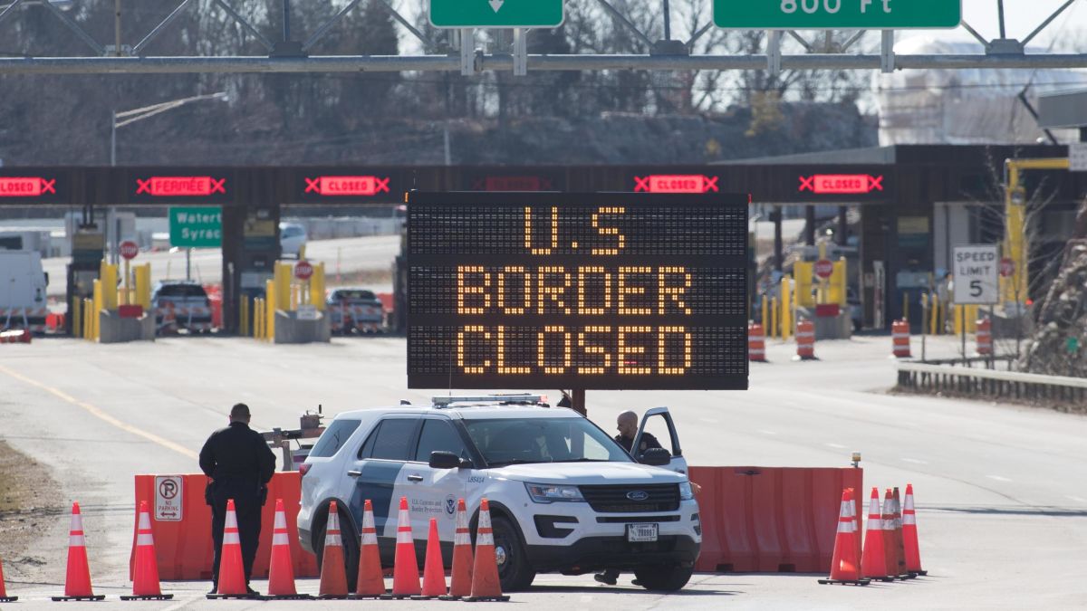 Us Border Closures With Canada And Mexico To Be Extended Another Month Officials Say Cnnpolitics