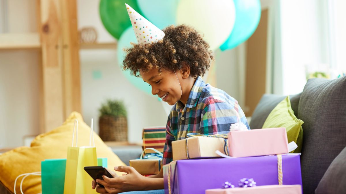 Virtual Birthday Party Ideas Games Gifts And More Cnn