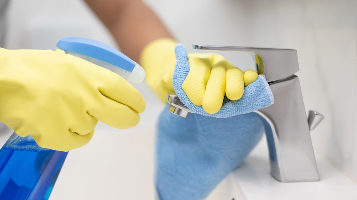 How To Clean and Disinfect A Bathroom