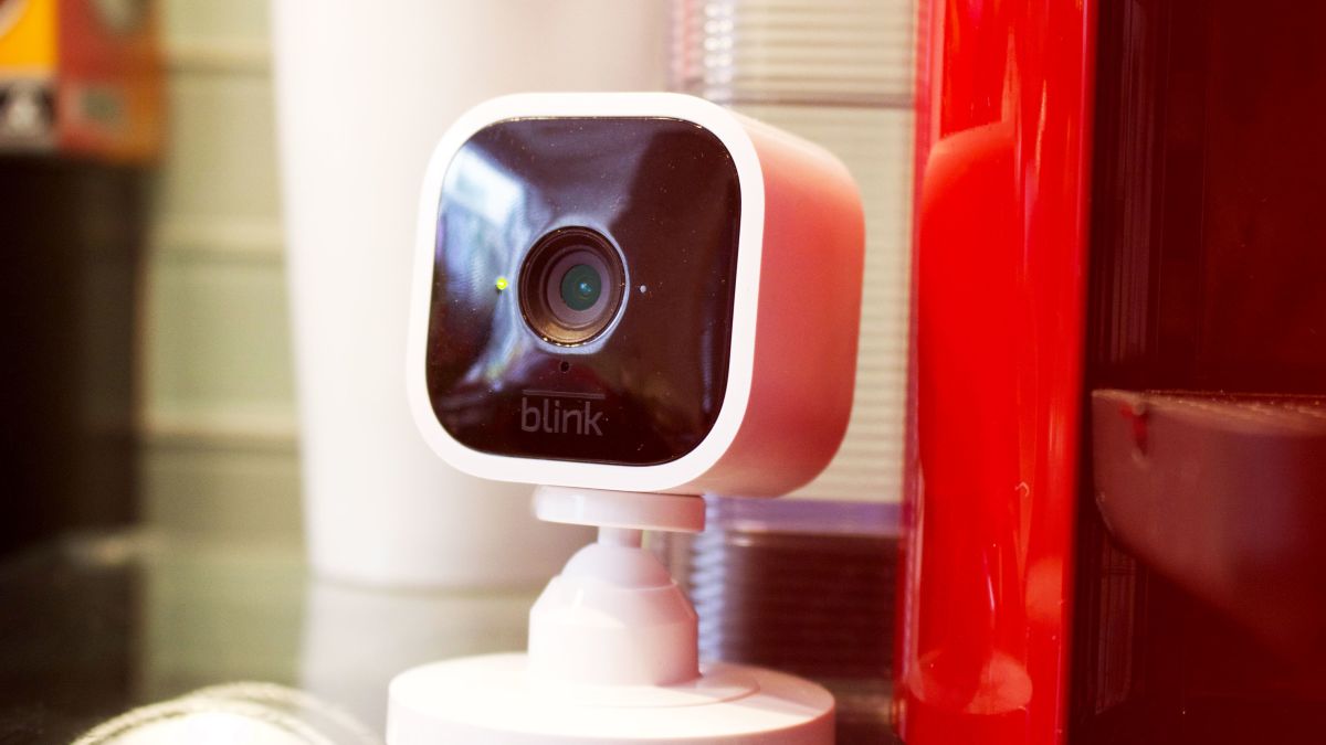 Blink Mini Review A 35 Security Cam With A Storage Problem Cnn