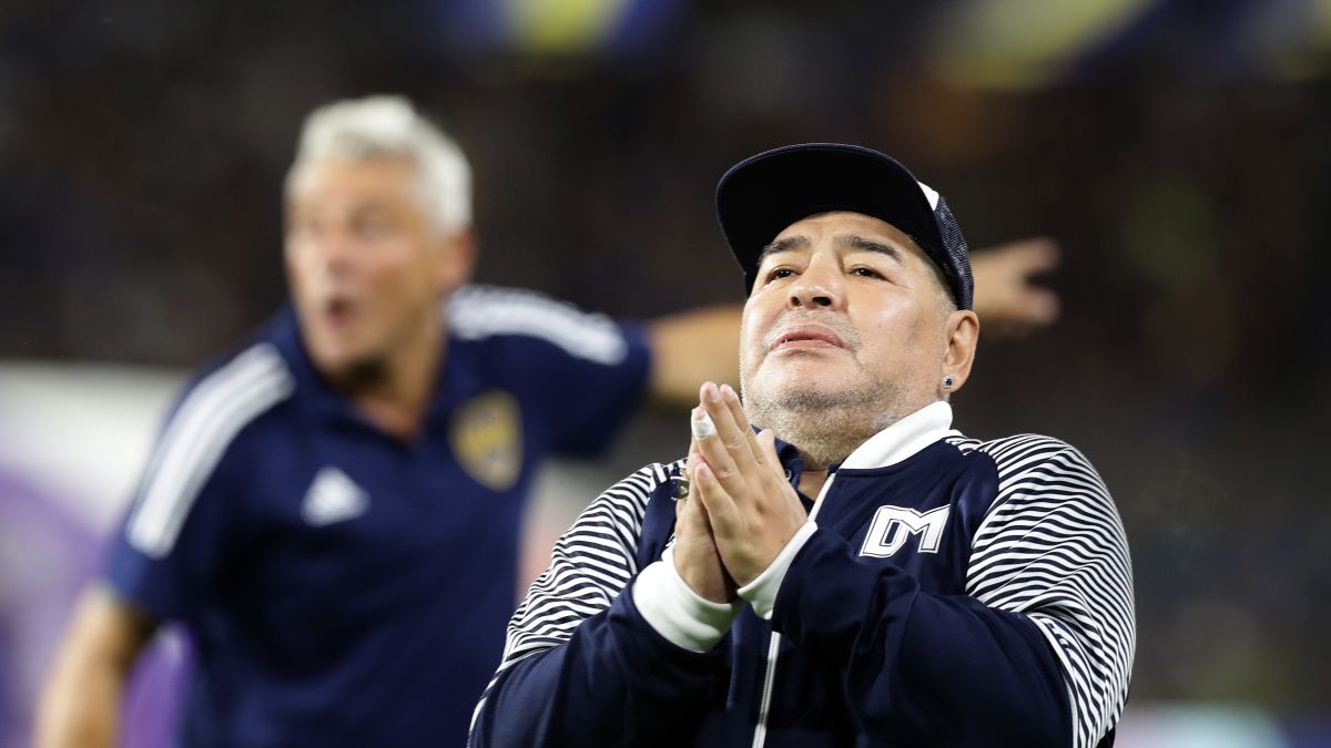 View Diego Maradona Recent Photos Background