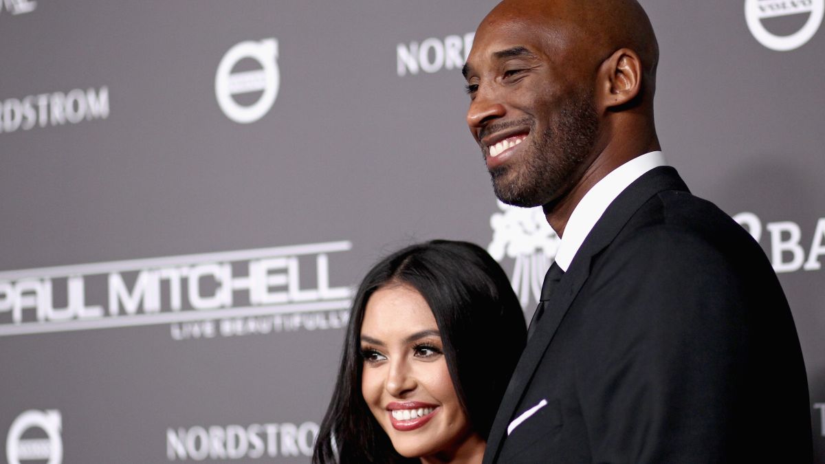 Kobe Bryant crash victims' families file wrongful death suits