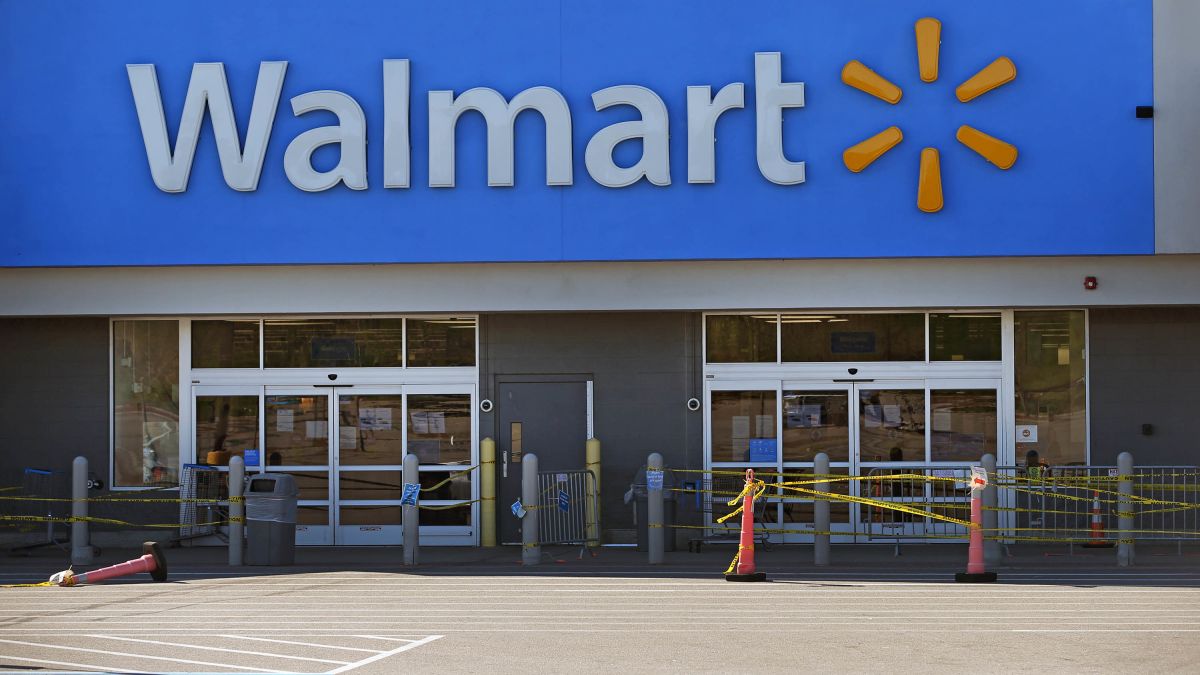 Elizabeth Warren, other Massachusetts Democrats probe Walmart on store with  more than 80 coronavirus cases - Boston News, Weather, Sports