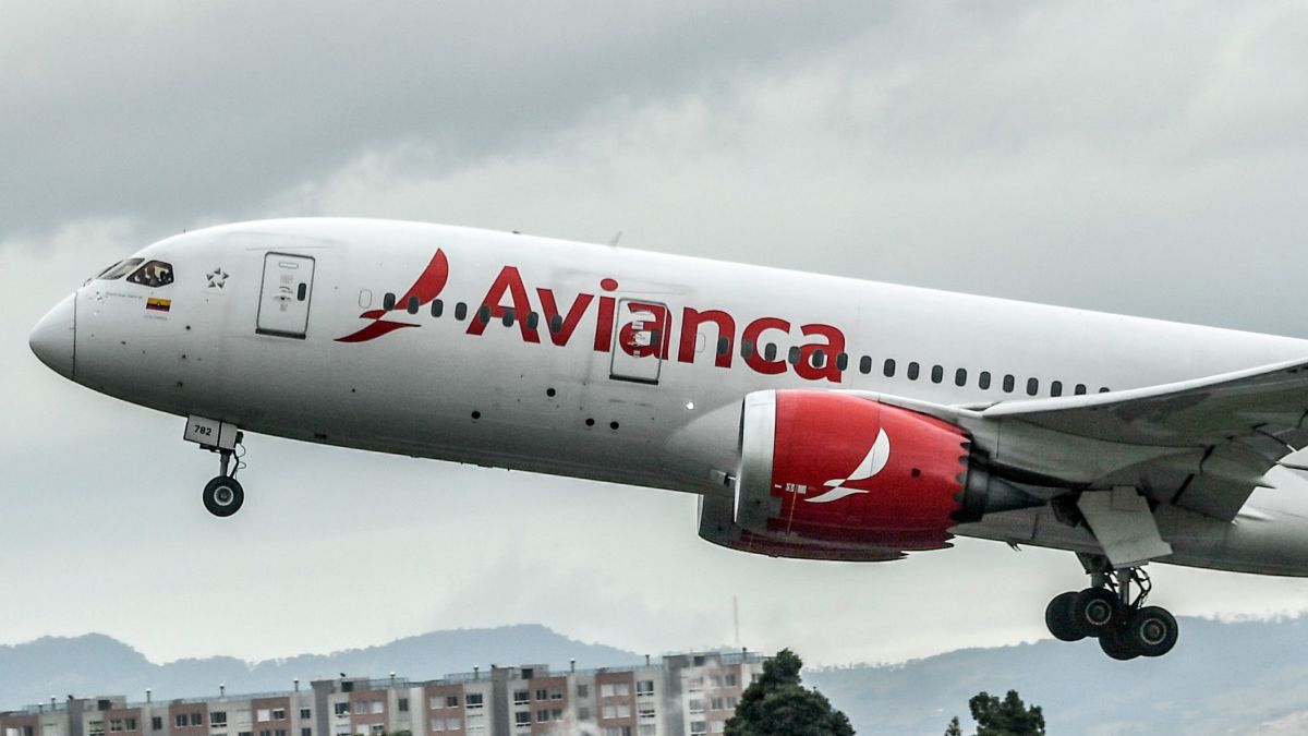 Avianca, One Of Latin America'S Largest Airlines, Files For Bankruptcy |  Cnn Business
