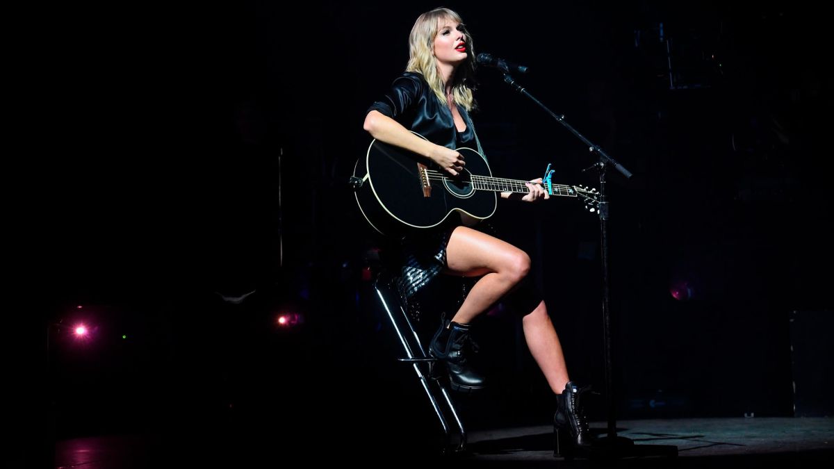 Taylor Swift's 'City of Lover Concert' was intimate, stripped-down  performance | CNN