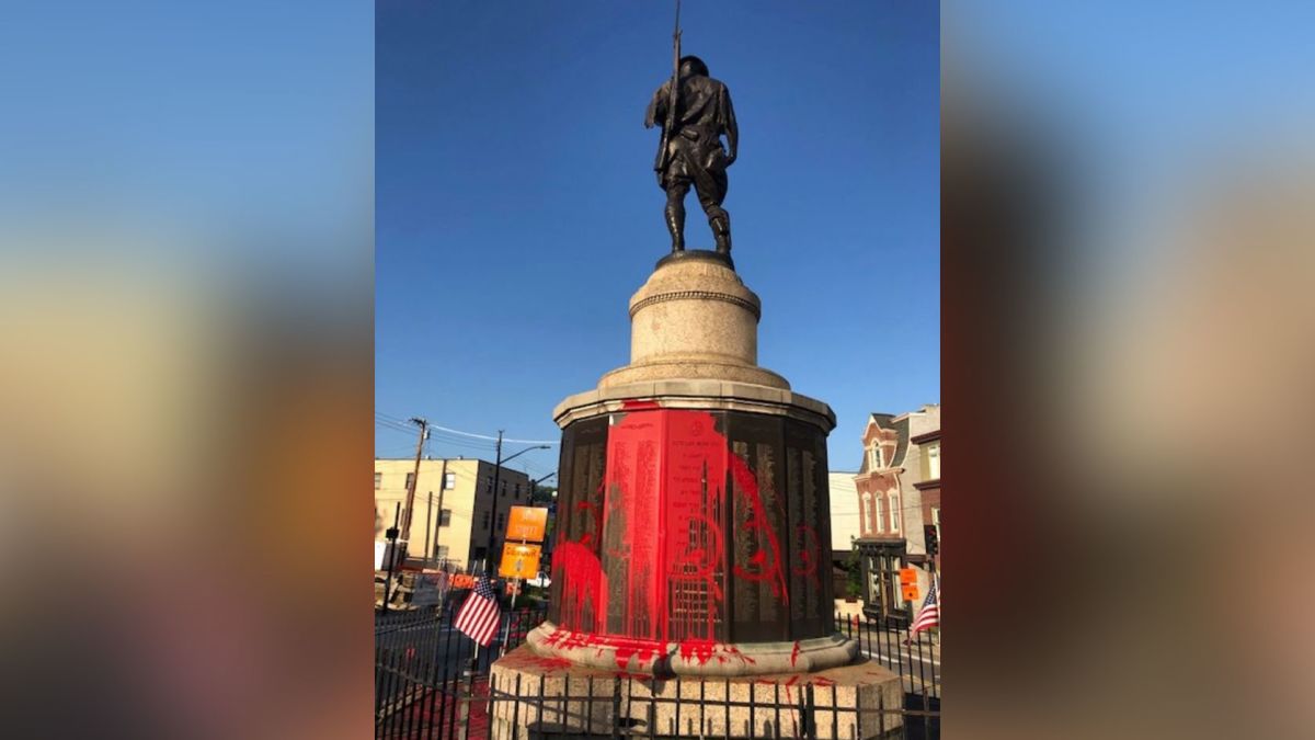 A Wwi Memorial In Pittsburg Was Vandalized On Memorial Day Police