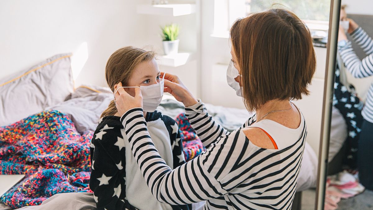 Wearing a mask at home could help stop coronavirus spread among family members, study says - CNN