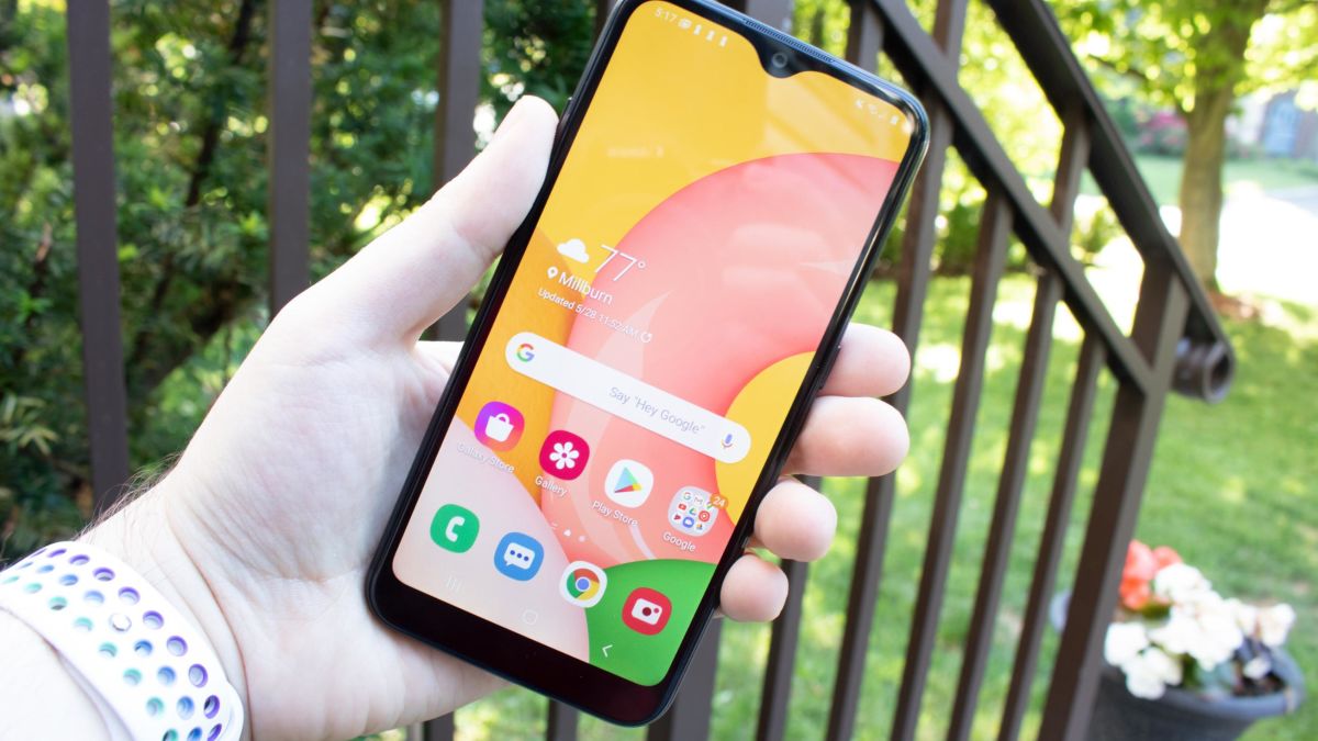 The Galaxy A01 Checks Off The Basic Boxes Of A 150 Smartphone