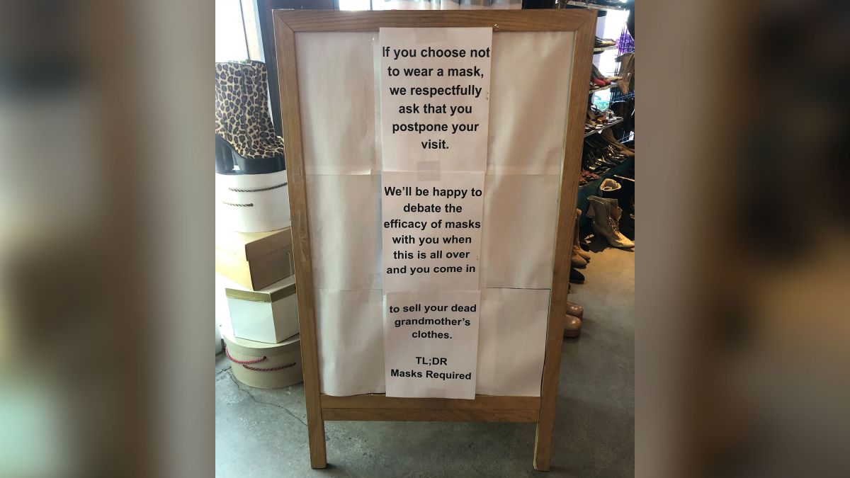 A Vintage Clothing Store Isn T Arguing With Customers About