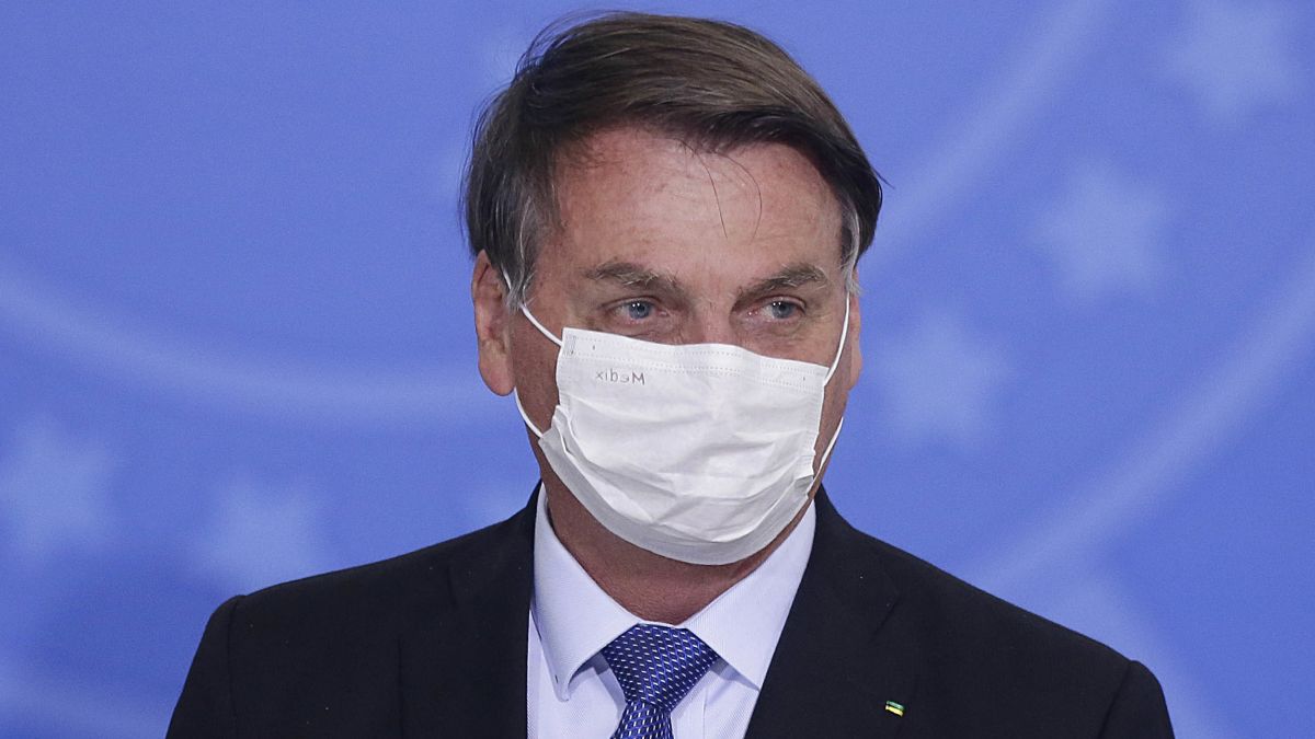 Bolsonaro rallies the right as Brazil coronavirus cases surpass 100,000