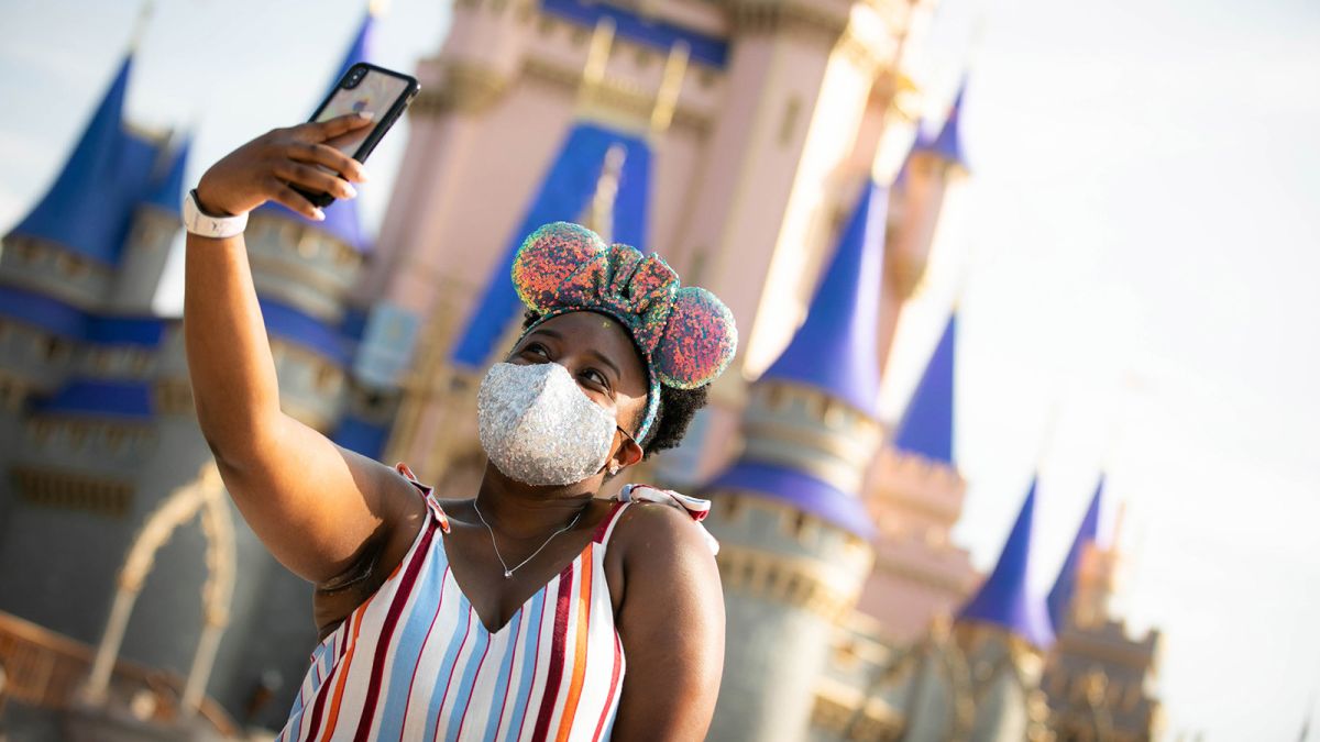 masks wdw