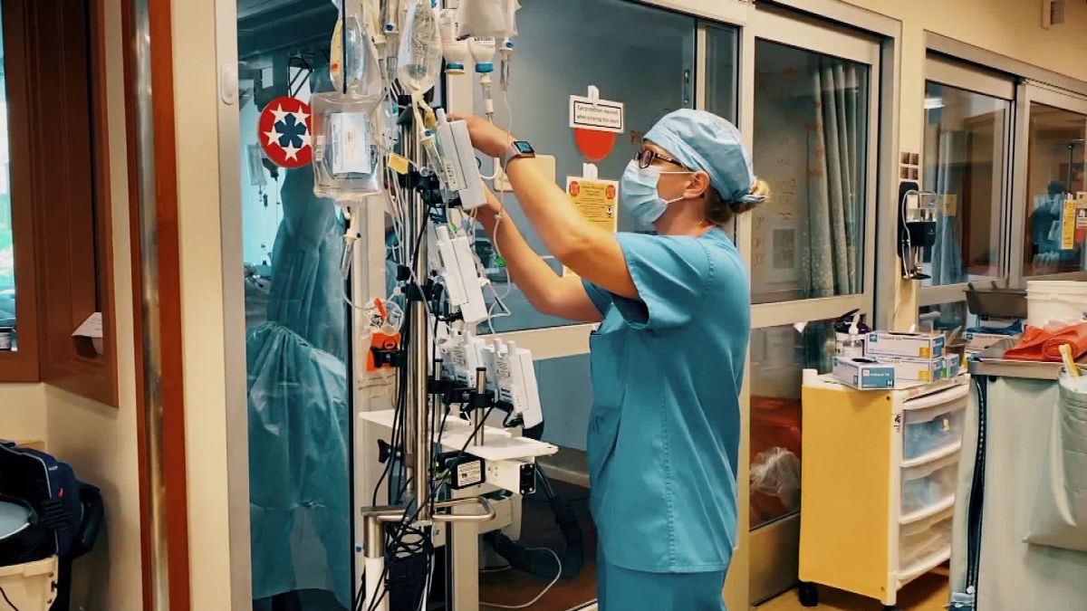 After Falling For Months Covid 19 Hospitalizations In The Us Are Nearing April S Peak Cnn