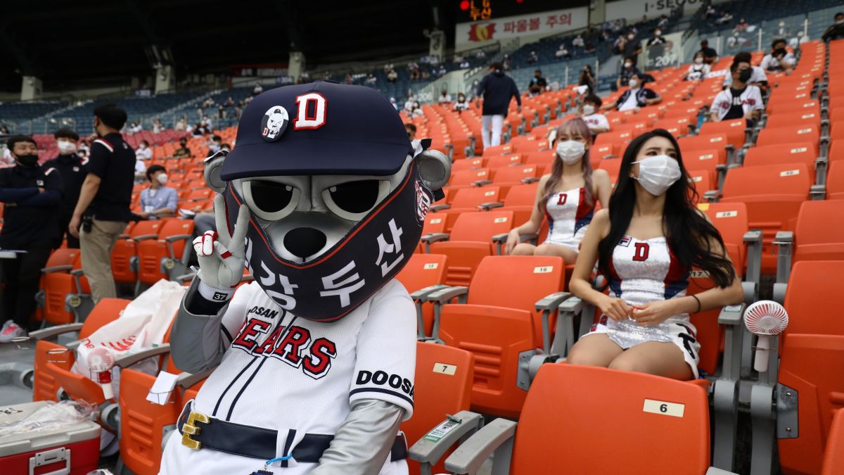 Ban on ballpark beer vendors resents South Korean fans