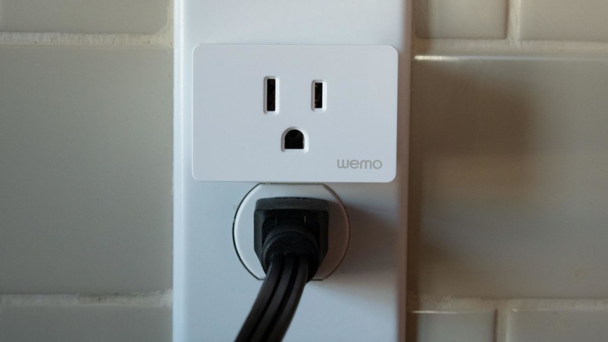 Wemo S Wi Fi Smart Plug Doubles Down On Size And Affordability