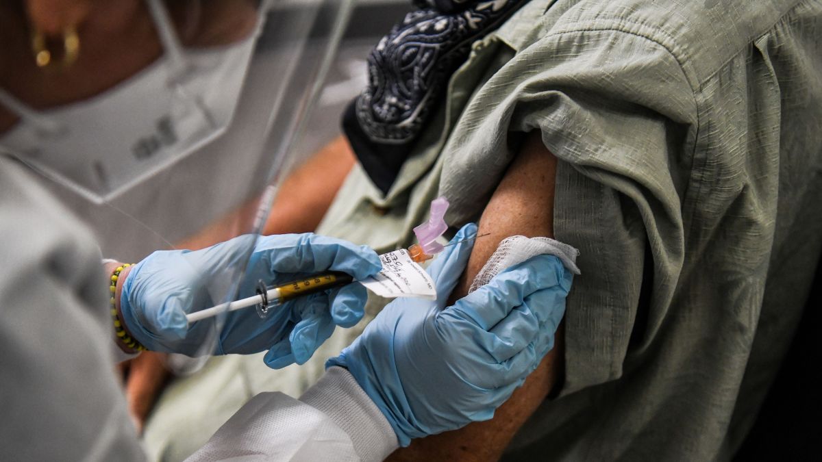 First Covid 19 Vaccine Trial Moving At A Good Clip But Officials Still Very Concerned Cnn