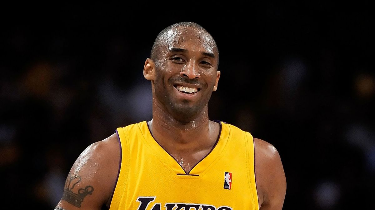 Utah Jazz players switch jersey numbers in Kobe Bryant tribute