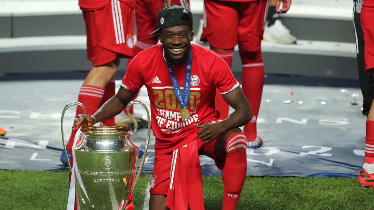 The best left-back in the world! Davies' rise has Bayern eyeing Champions  League glory