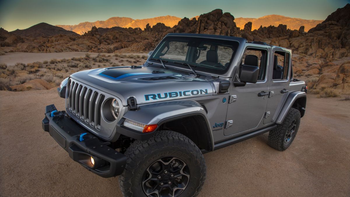 Jeep plug-in hybrid Wrangler outsold all of Toyota's plug-ins combined |  CNN Business