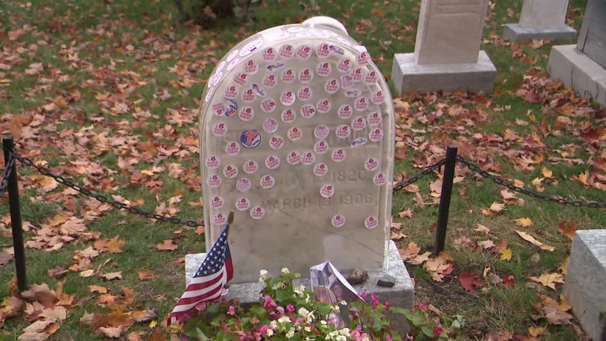 People Who Place Their I Voted Stickers On Susan B Anthony S Headstone Will Notice Something Different There This Year Cnn