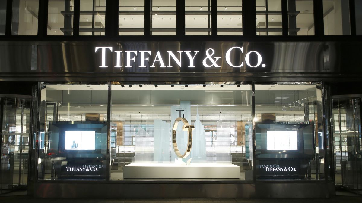 LVMH Board Meet on Tiffany Acquisition Deal Sparks Speculation