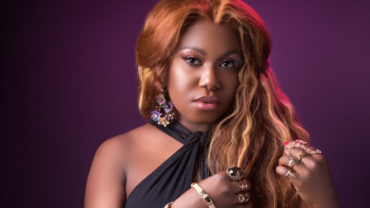 Six Voies 2019 Xxx - Niniola Apata's polygamous upbringing and a tragic loss contribute to the  confidence heard in her music | CNN