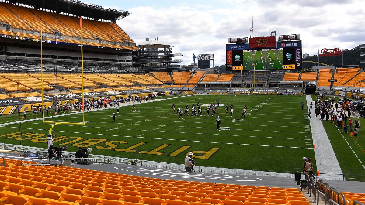 NFL Shifts Steelers-Ravens Thanksgiving Game To Sunday Due To