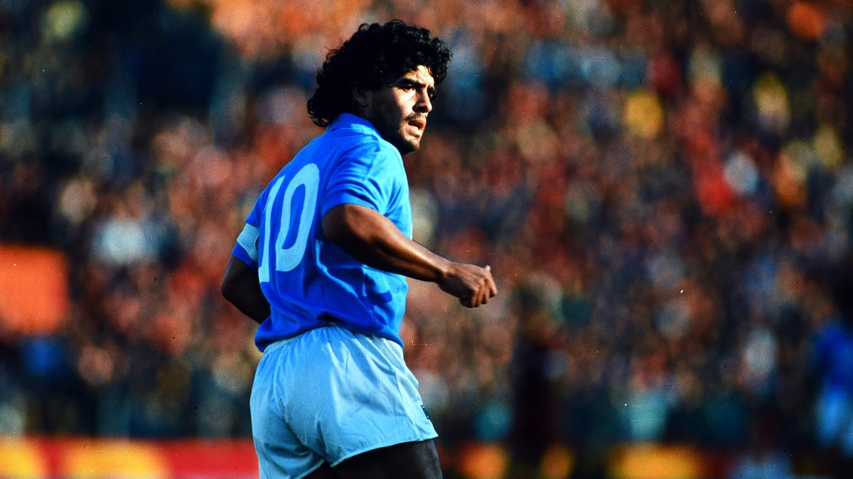 Diego Maradona Naples Mourns One Of The Greatest Players Of All Time Cnn