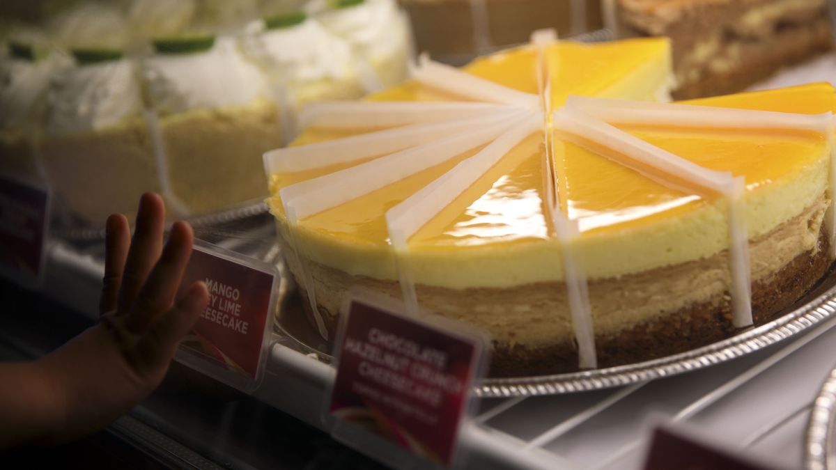 Cheesecake Factory tells its landlords it won't be able to pay