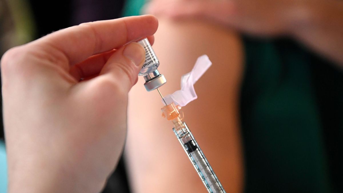 How Moderna's coronavirus vaccine differs from Pfizer's - CNN