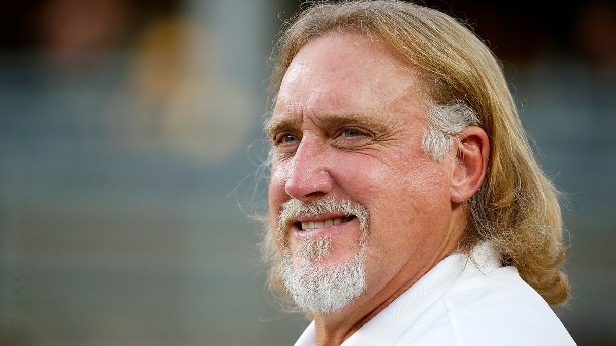 I just loved the guy': Steelers family mourns loss of beloved linebacker Kevin  Greene