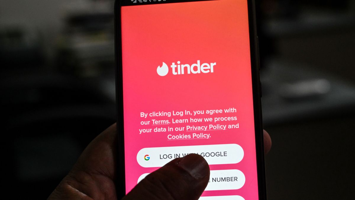 Tinder for couples