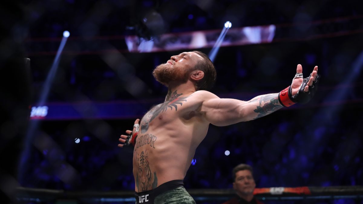 UFC stars respect McGregor for taking a shot vs Mayweather | The Seattle  Times