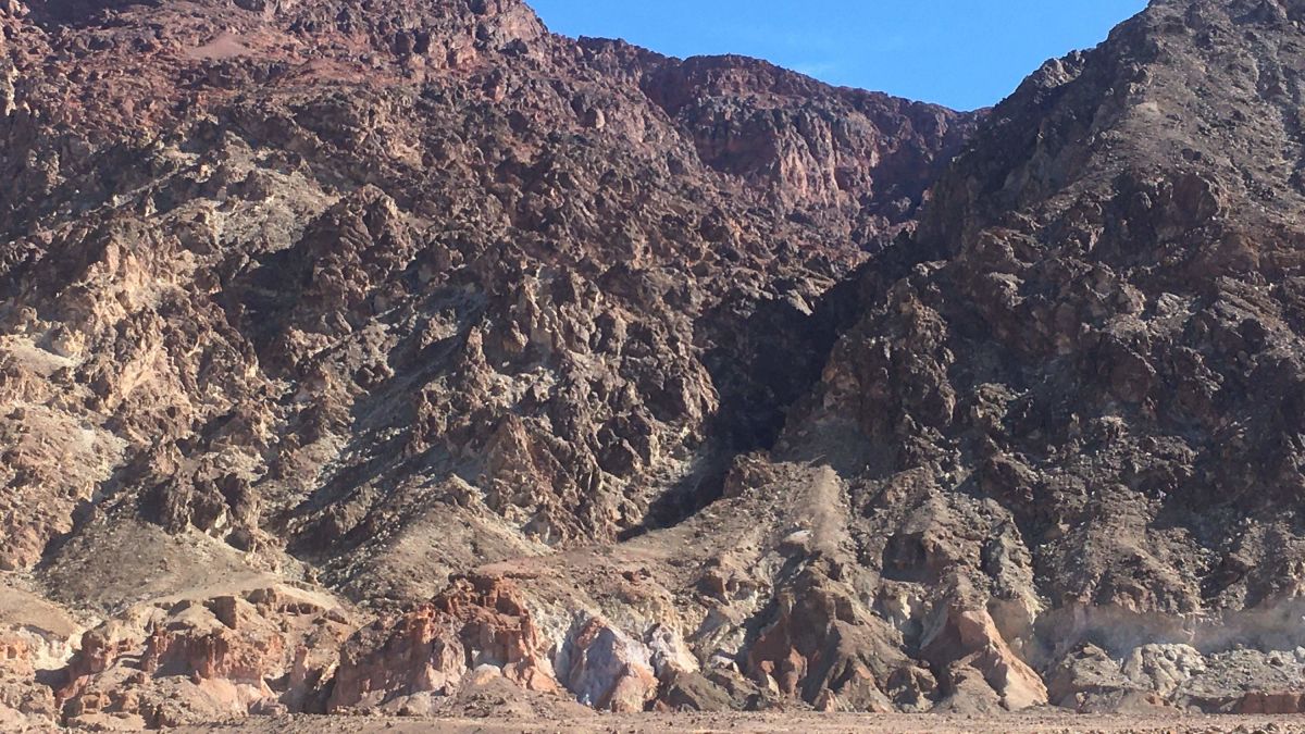 A California Man Dies After Falling 95 Feet While Canyoneering In Death Valley National Park Cnn