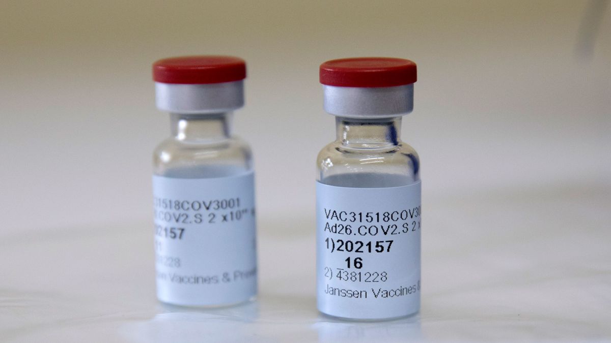 Johnson Johnson Covid 19 Vaccine Is Safe And Effective Fda Analysis Finds Cnn