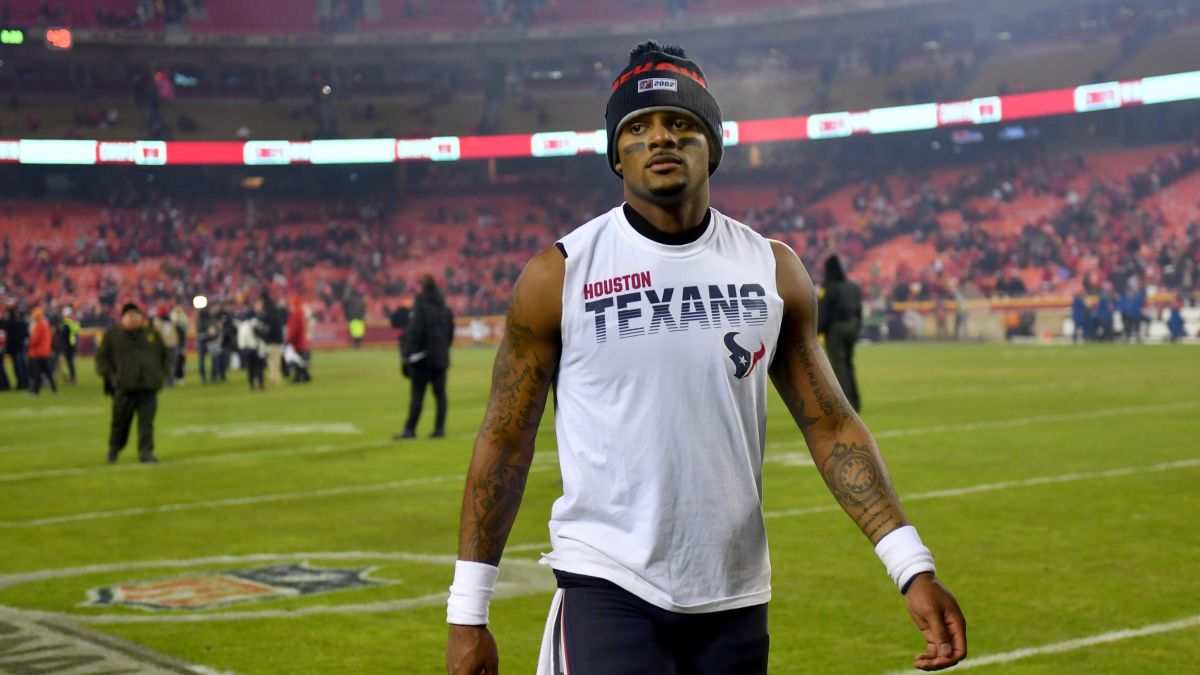 Houston Texans Trade Deshaun Watson to Cleveland Browns