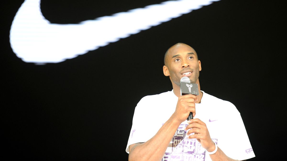 Kobe Bryant's Canada Connections Show He Was An International Icon - Narcity