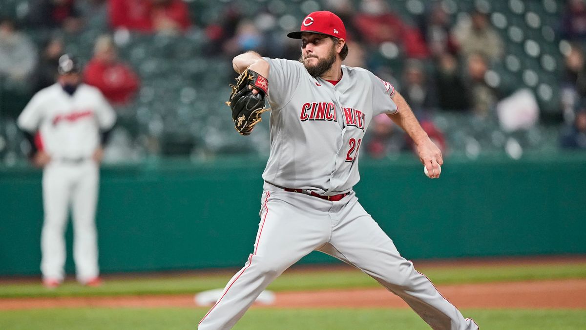 Wade Miley: Cincinnati Reds pitcher throws his first no-hitter, and the  fourth this season