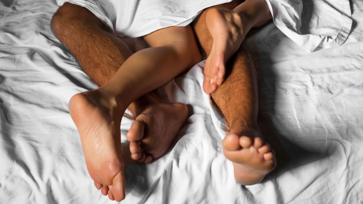 Jabardasti Bedroom Sex Night - Why sexual activity took a pandemic hit, and what to do about it | CNN